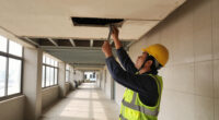 False Ceiling Collapse Injures Three At Fabra I Puig Station